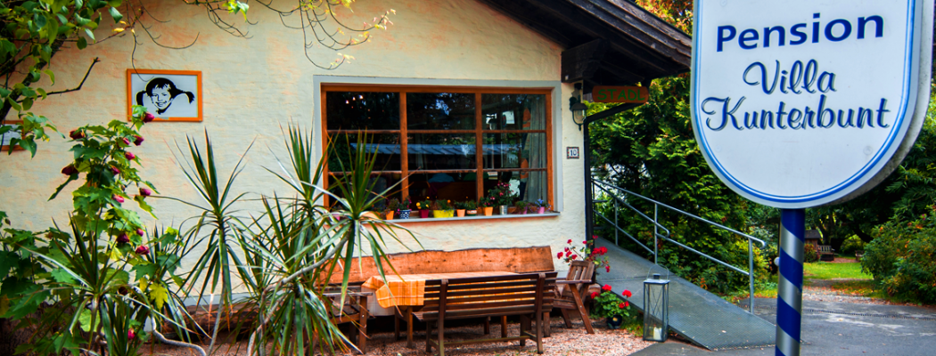 Villa_Kunterbunt_Aussen_Slider